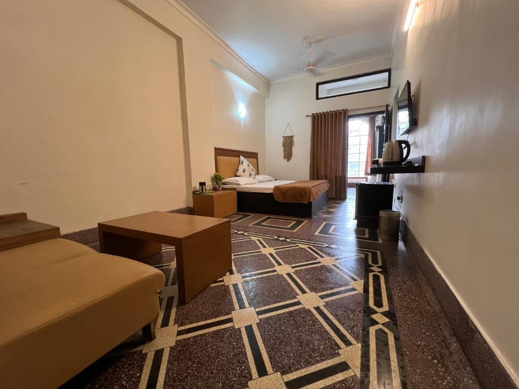 HPJ Living Homestay, 7kms from Shri Ram Janmbhoomi, Ayodhya photo 4