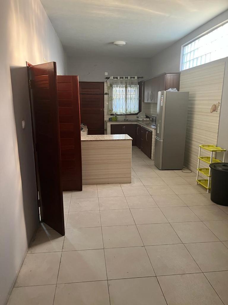3 Bedroom, Entire House with parking space photo 4