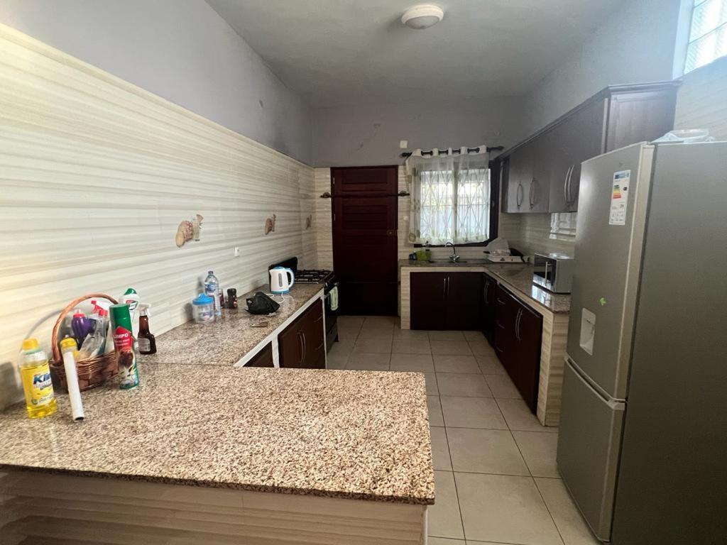 3 Bedroom, Entire House with parking space photo 3