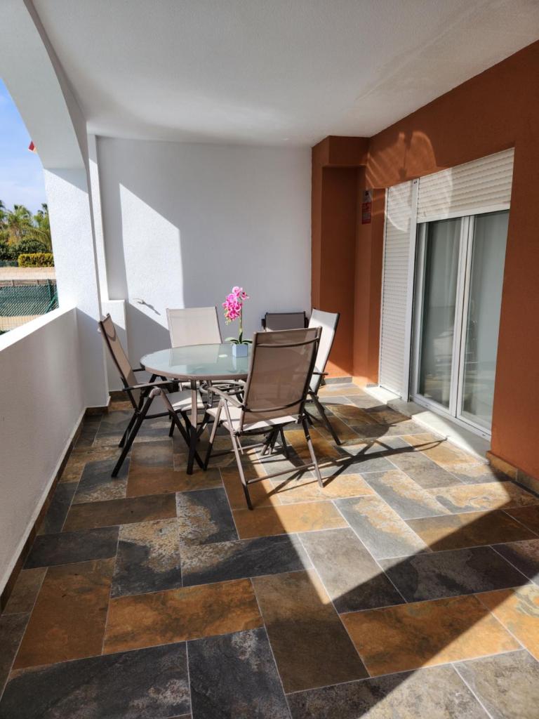 BAJO en PRIMERA LÍNEA de VERA-PLAYA con piscina privada! photo 2
