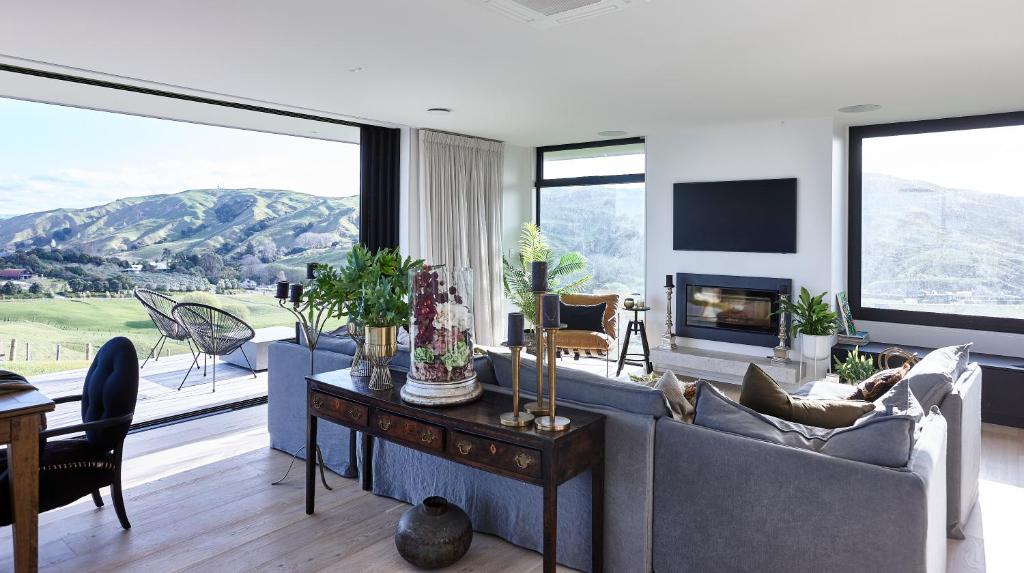 Ocean + Country - Wainui Beach photo 4