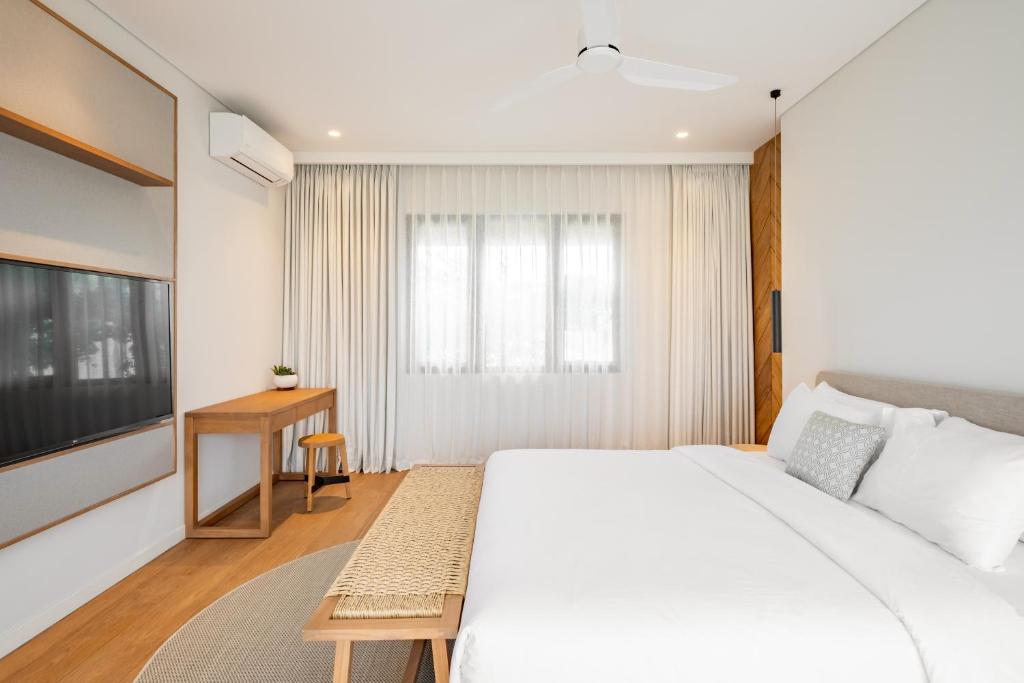 Villa Uni Canggu by Nagisa Bali - Tap to explore photos