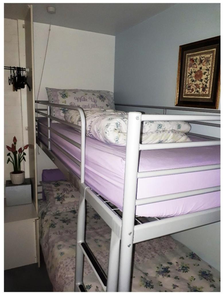 Private Annex, Little Flat, Private Entrance - Tap to explore photos