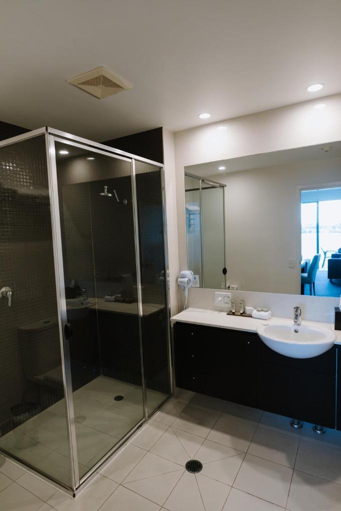 Ramada Hotel & Suites by Wyndham Ballina Byron photo 1
