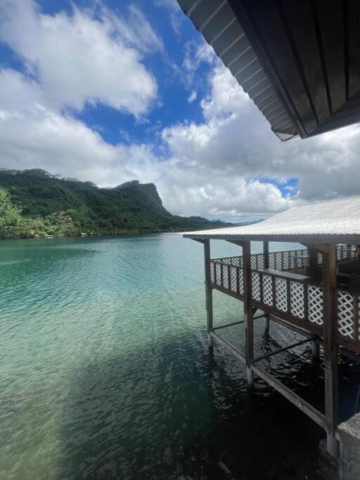 Taina - dans la baie de Faaroa