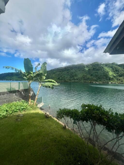 Taina - dans la baie de Faaroa photo 1