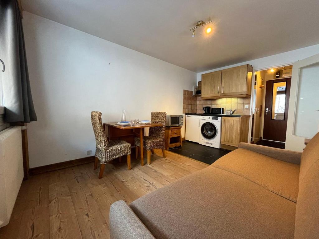 Studio Val-d'Isère, 1 pièce, 2 personnes - FR-1-694-353