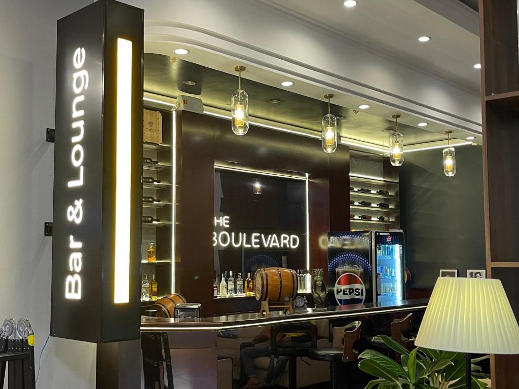 Cụm Khách sạn Đông Xuyên