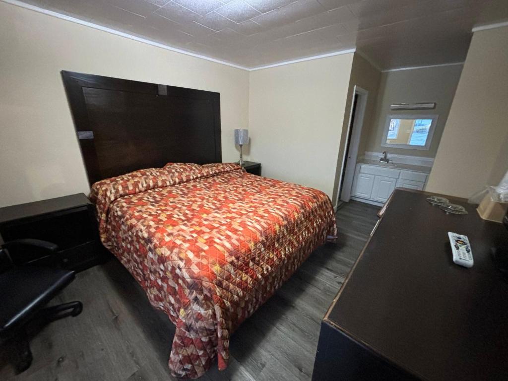 Cook's Motel photo 2