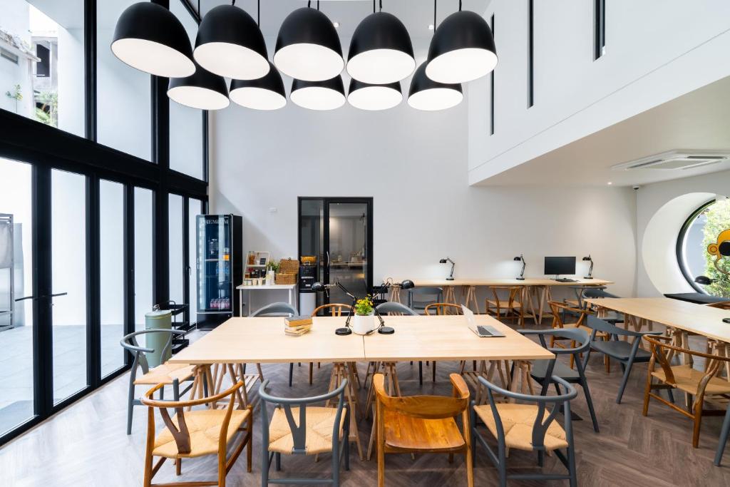 Newly Opened - Blu Monkey Hub and Hotel Krabi Town photo 1