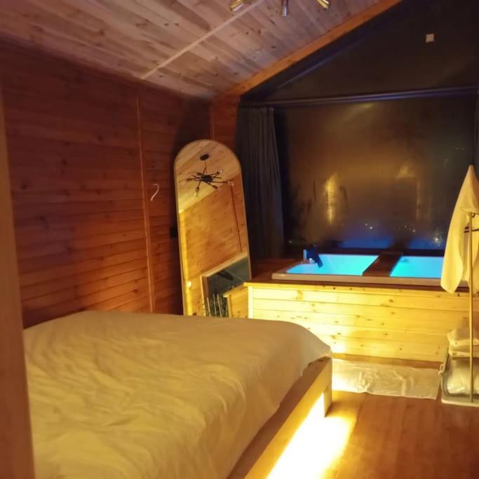 Hills Wooden House photo 2