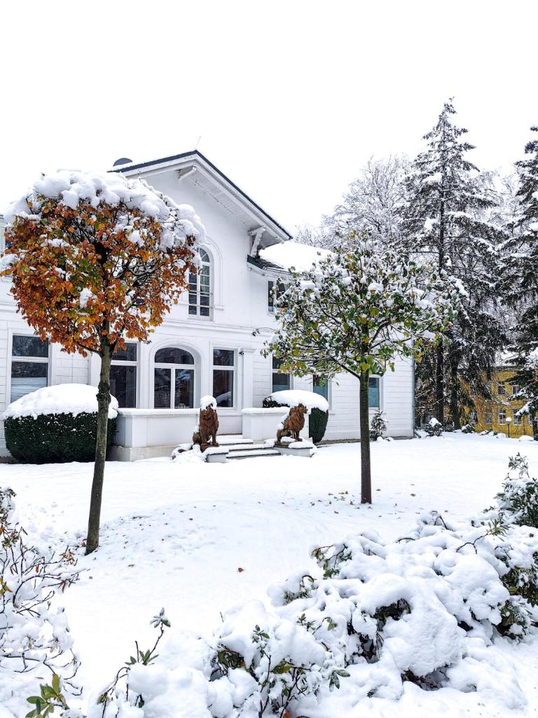 Hotel Weißes Schloß photo 4