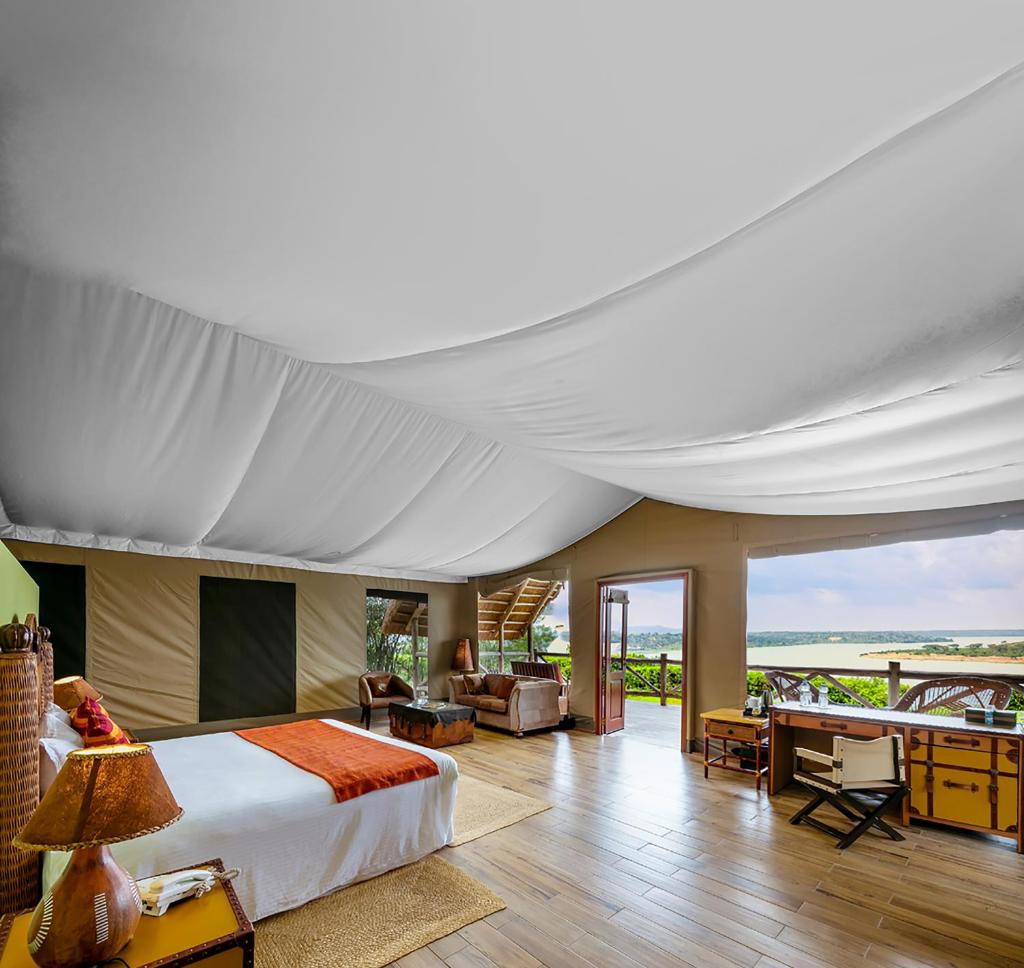 Mweya Safari Lodge photo 1