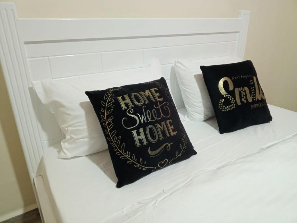 Mellow Homes 1 & 2 Bedrooms fully furnished Apartment photo 2