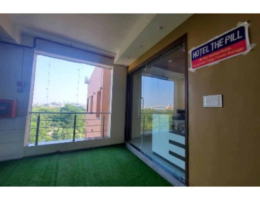 Hotel The Pill, Bhavnagar photo 4