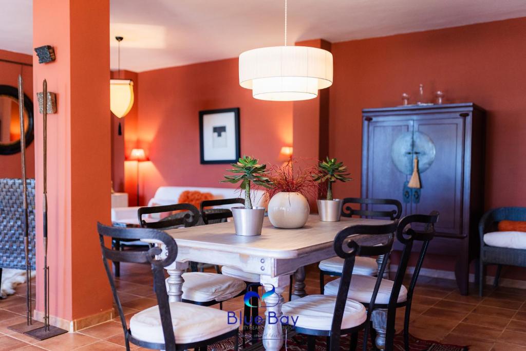 Al Alba Townhouse with Community Pool and Padel photo 3
