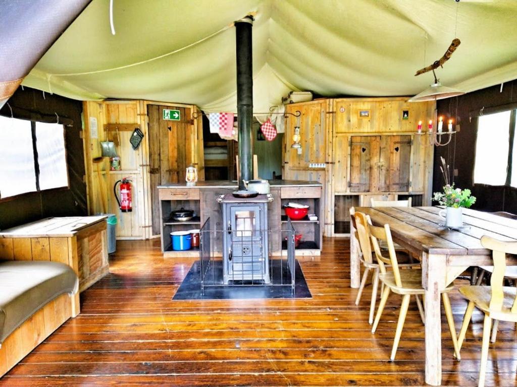 Luxus-Glamping-Zelt am Denglerhof Glampingparadies