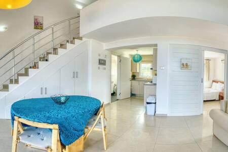 Joya Cyprus Sea Sunset View Garden Apartment photo 1
