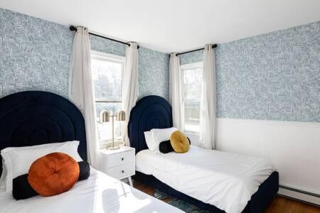Cape Escape - Willowbend & Bay Side Retreat! photo 3