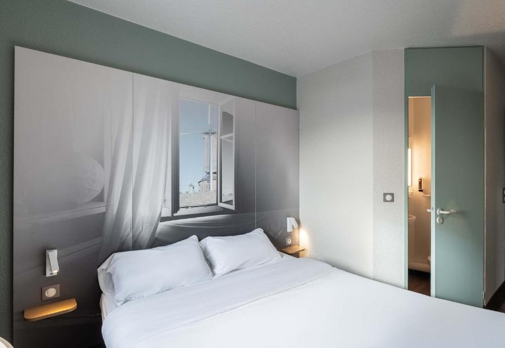 B&B HOTEL Lille Lezennes Stade Pierre Mauroy photo 4