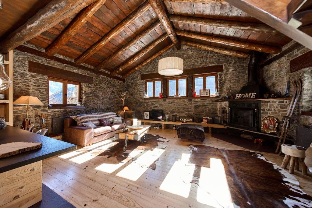 {
  "en-gb": "Borda Climent,Lujo Rustico en Grandvalira"
}