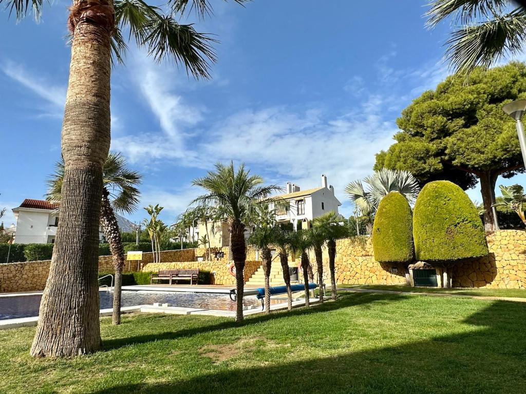 Bonito Apartamento Con Piscina y Jacuzzi photo 2