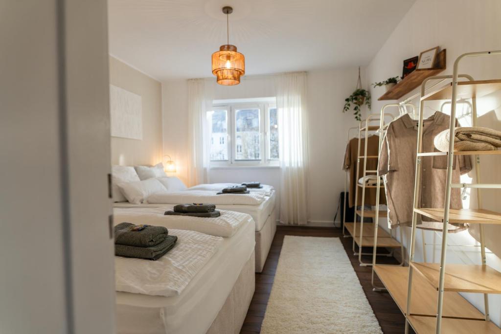 NEU - stilvoll & zentral, 2 Schlafzimmer, 6 Personen, happyhome Wolfsburg für Familien & Geschäftsreisende, Boxspringbetten, Parken photo 3