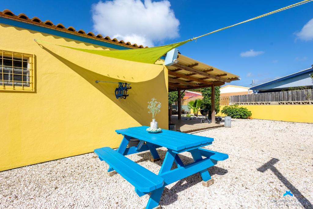 Caribbean Vibes / 2 bedroom house with big terrace photo 2