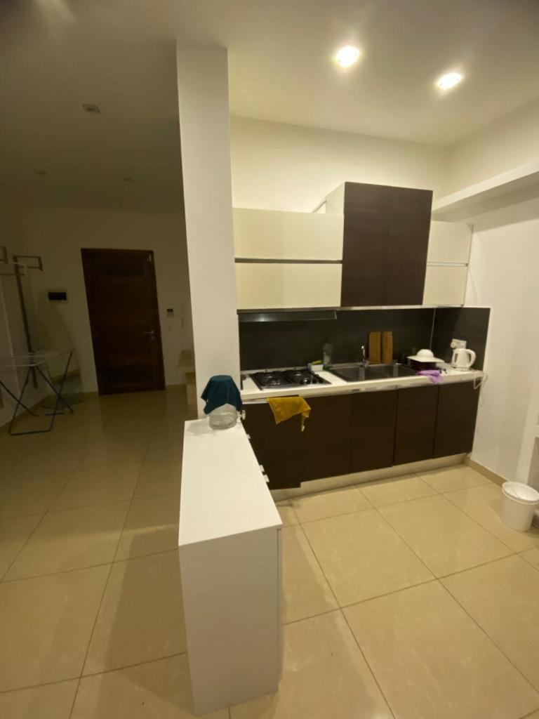 Room's Service photo 2