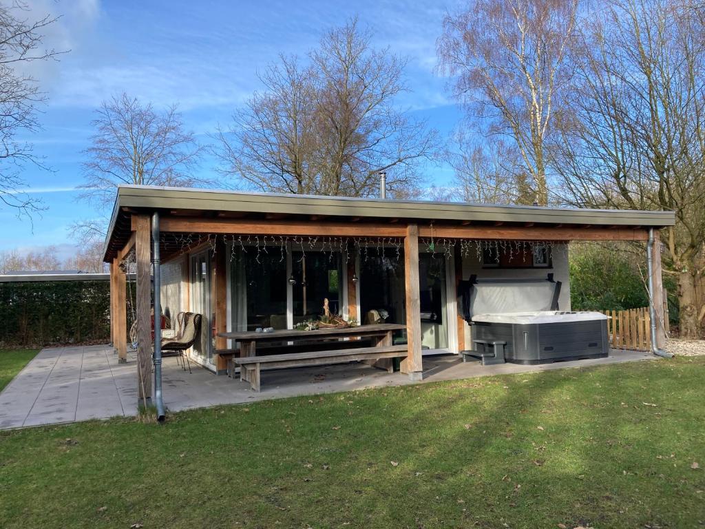 Vakantiewoning Pura Vida met jacuzzi in natuurgebied photo 2