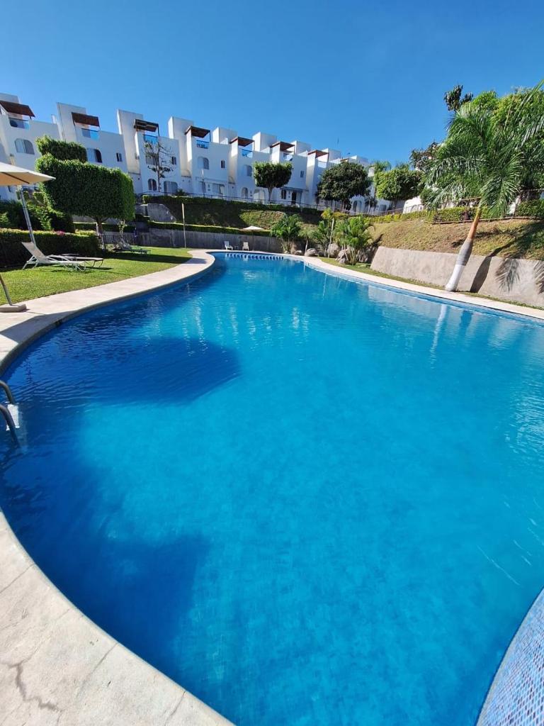 Paraiso Teques, Casa entera con acceso al lago photo 1