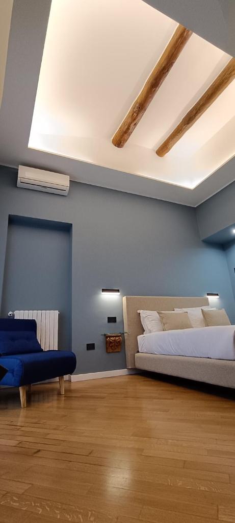 Deluxe Spaccanapoli Room Type - Suite Quadruple with Balcony
