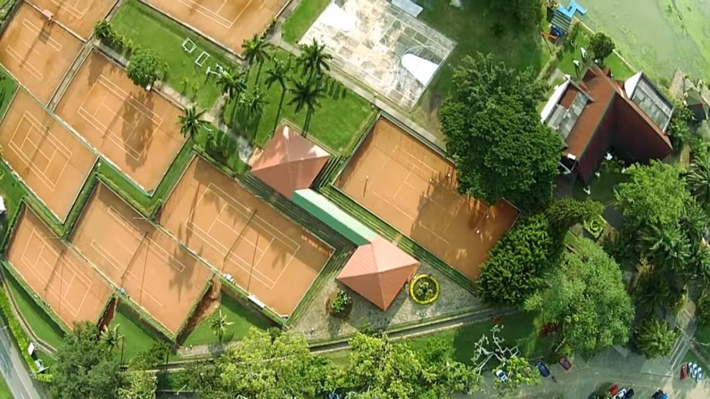 Casa con Lago y Campo de Golf photo 2