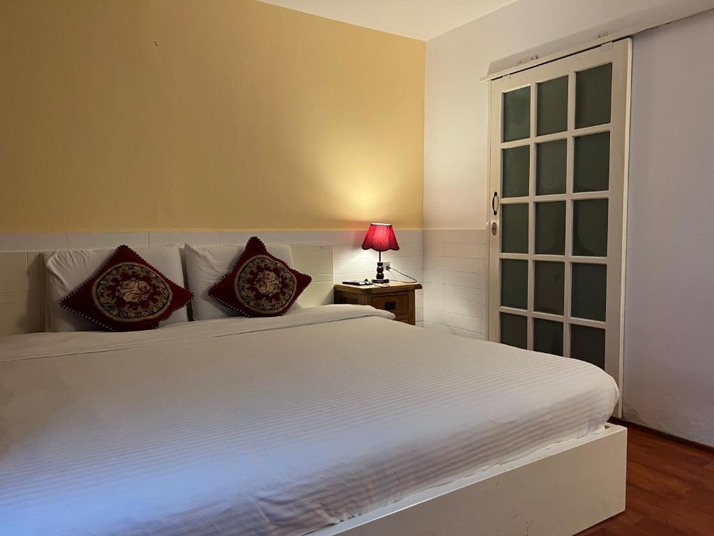 Doc May Boutique Villa photo 4