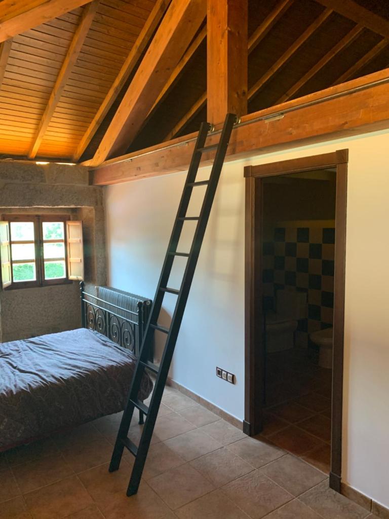 Habitación para 4 personas en casa de campo. Baño privado y balcón. Piscina. photo 2