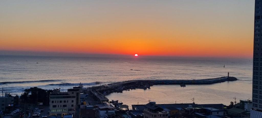 Gangneung Sacheon beach Happy House photo 4