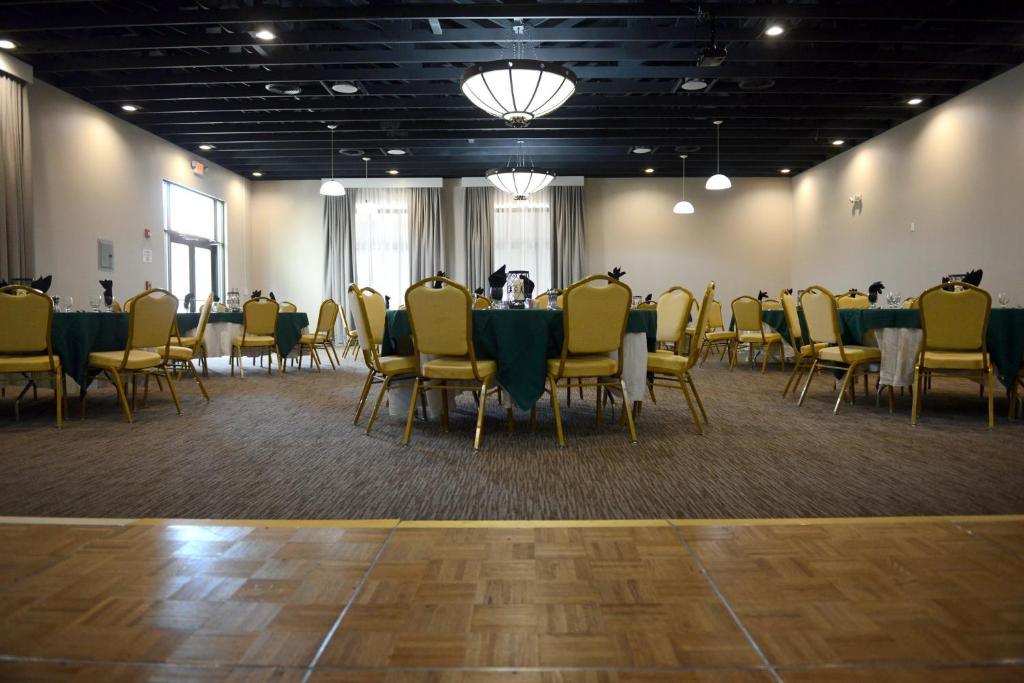 Holiday Inn El Paso West - Sunland Park, an IHG Hotel image