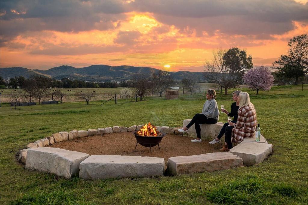 Prestigious Panoramic Mountain Views at Bellevue Mudgee photo 2