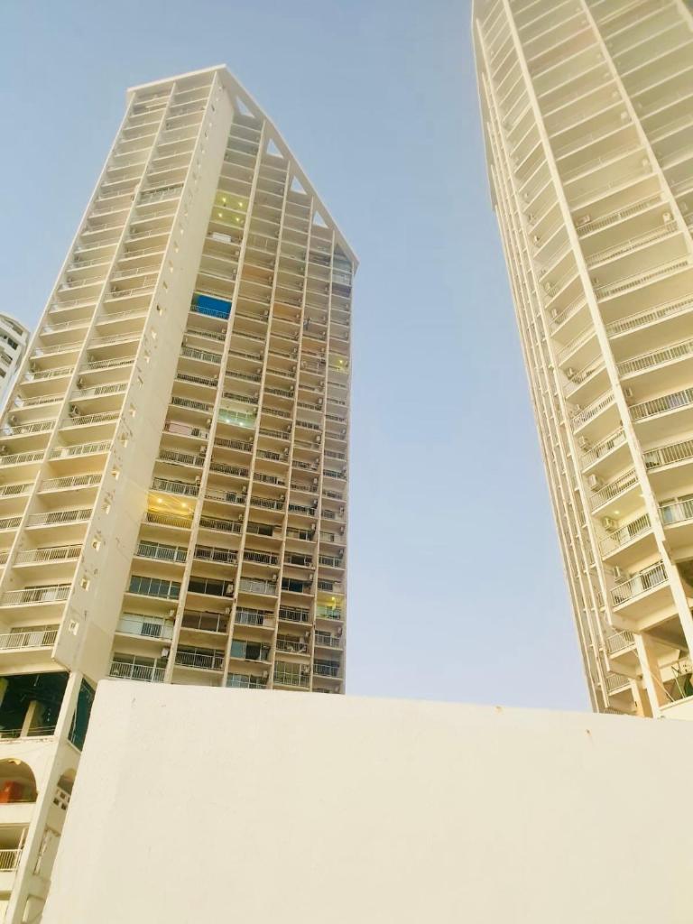 Hotel Torres Gemelas 2011 N photo 4