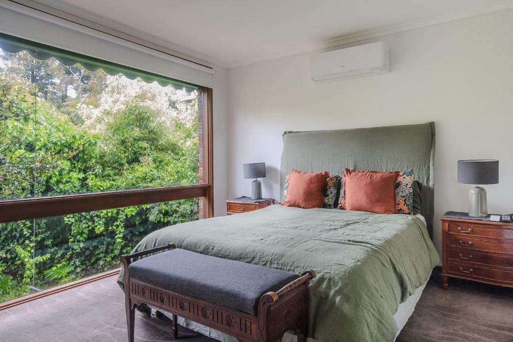 'The Treetop Canopy' A Magnificent Beachside Getaway photo 1