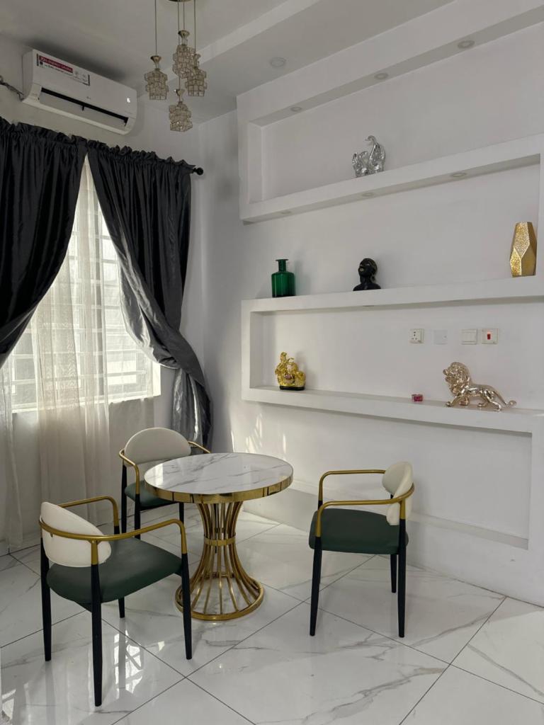 Affordable luxury 3bed apartment photo 1