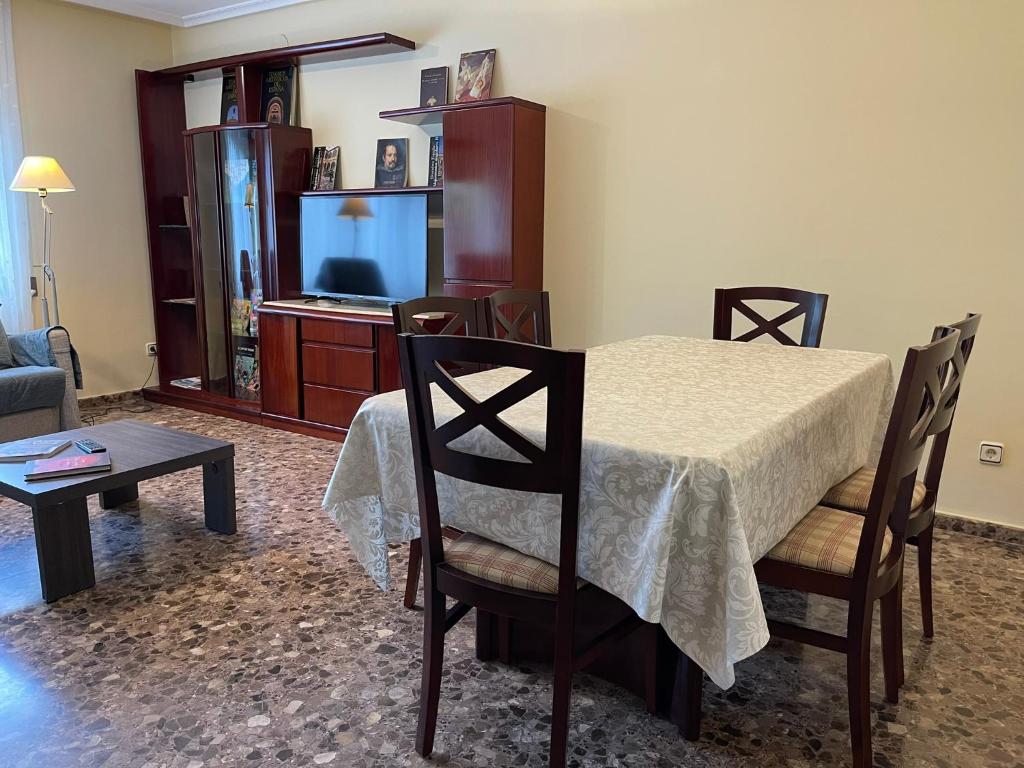 Vivienda Familiar junto Plaza Toros de Teruel photo 3