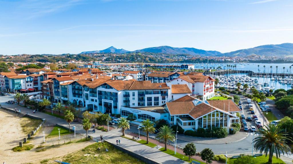 Hotel & Spa 4* Serge Blanco photo 1