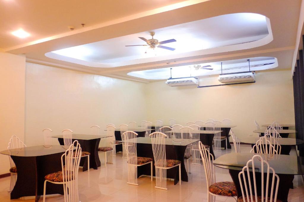 Metro Park Hotel Mandaue photo 1
