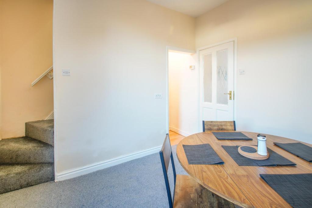 Comfy House for Contractors, Families, Accrington photo 2