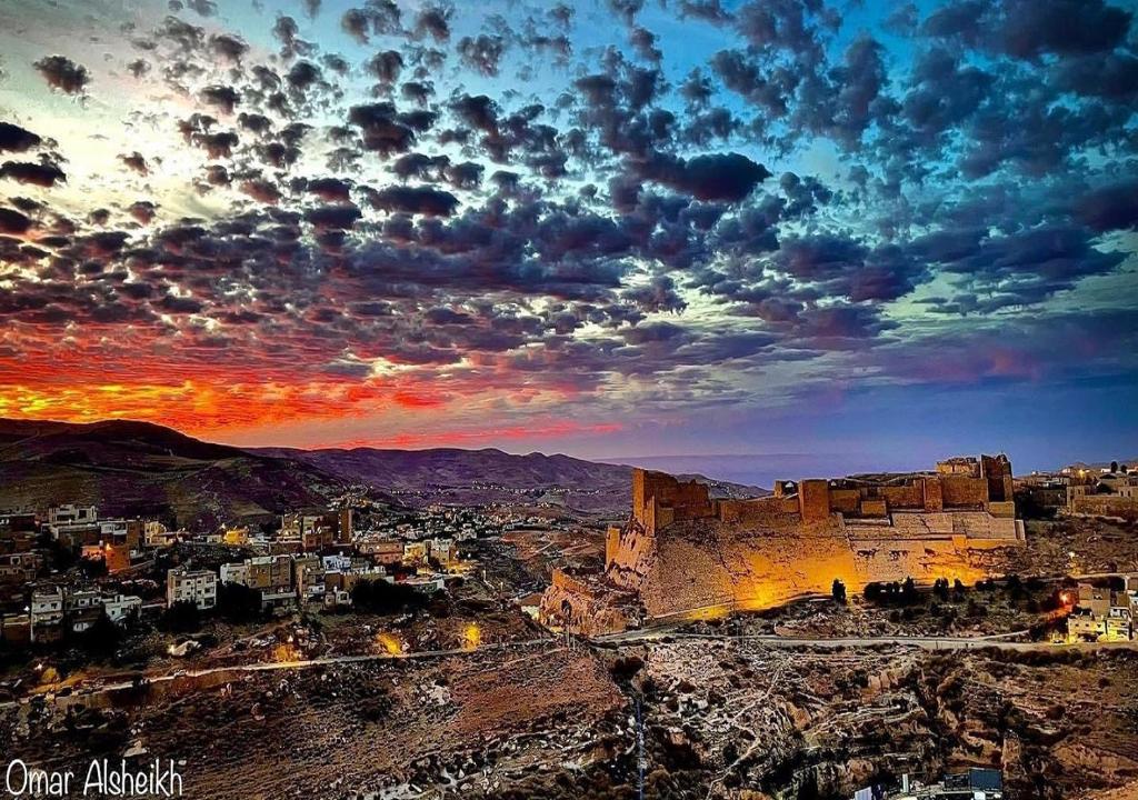 Arab guest house