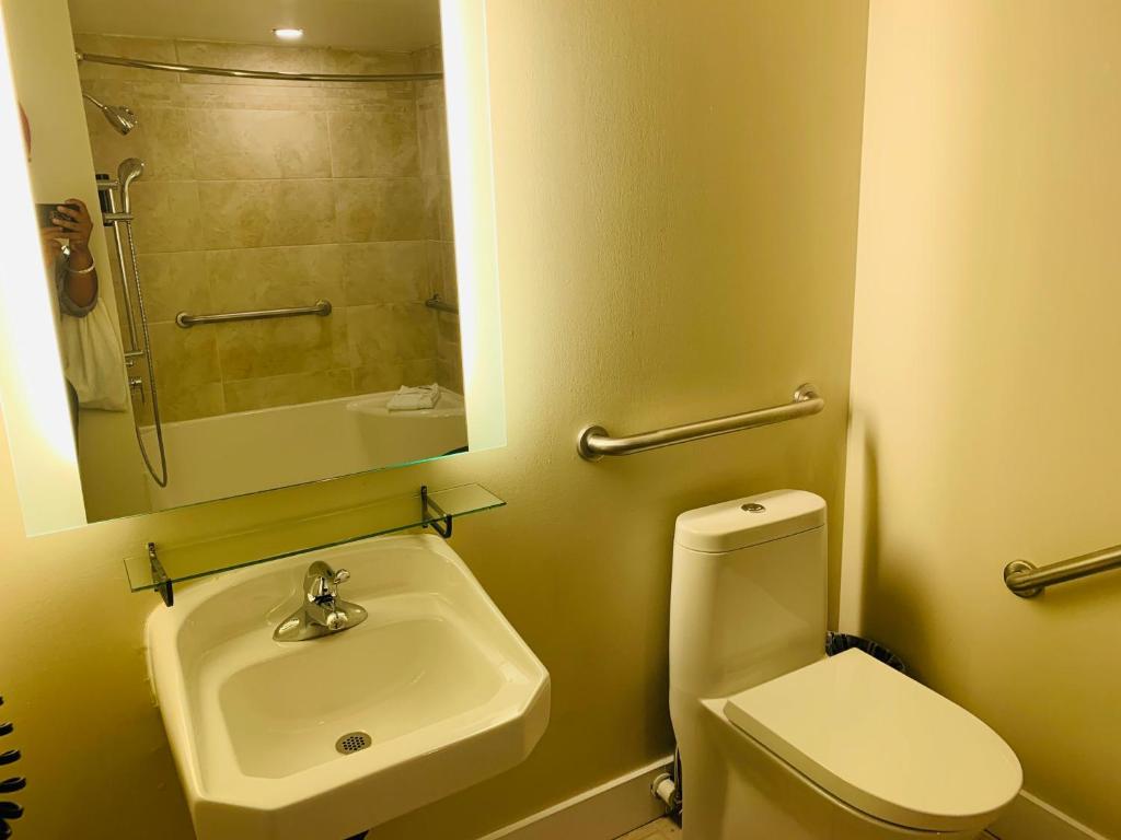 Living Water Resort & Spa photo 1