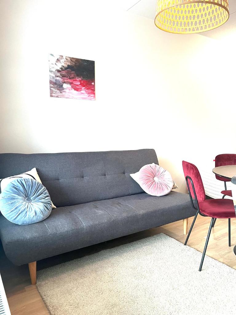 Sea View 1 BR design home near metro photo 3