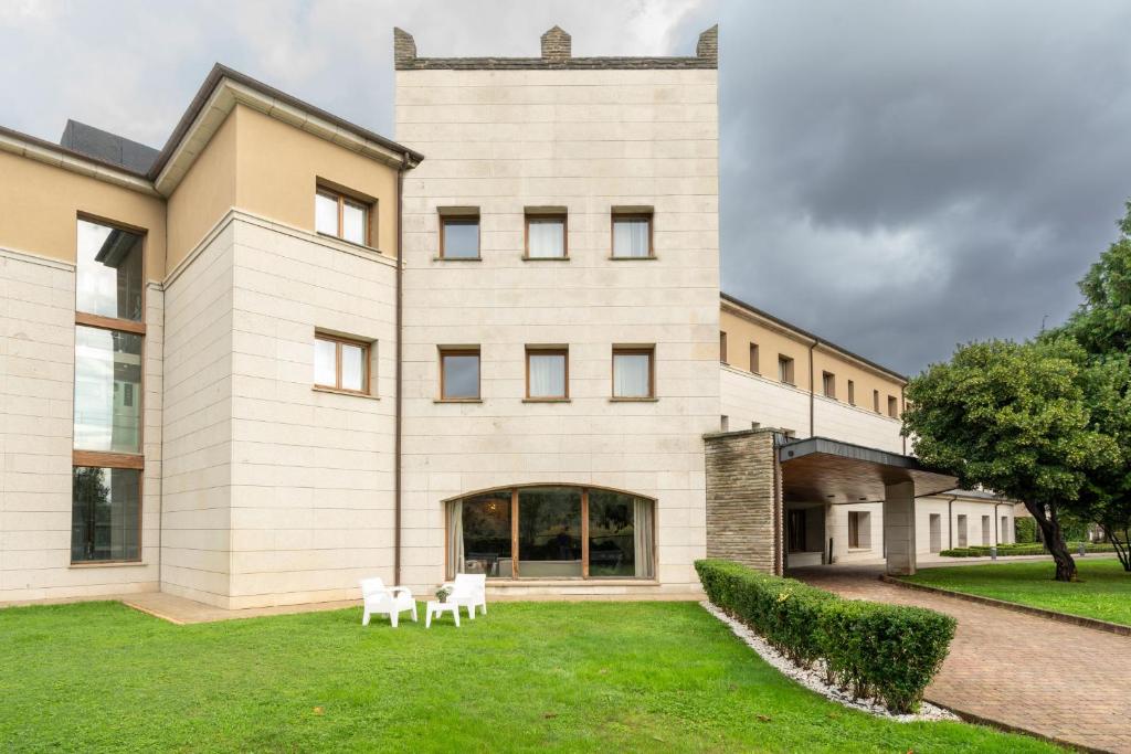 Parador de Villafranca del Bierzo photo 2