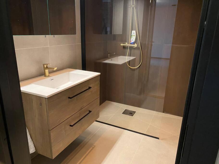 Unikt feriested med stor privat brygge photo 4
